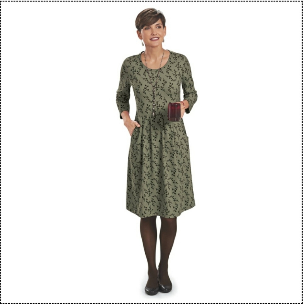 NorthStyle Dress with Pockets, 3/4 sleeves vine print green Med